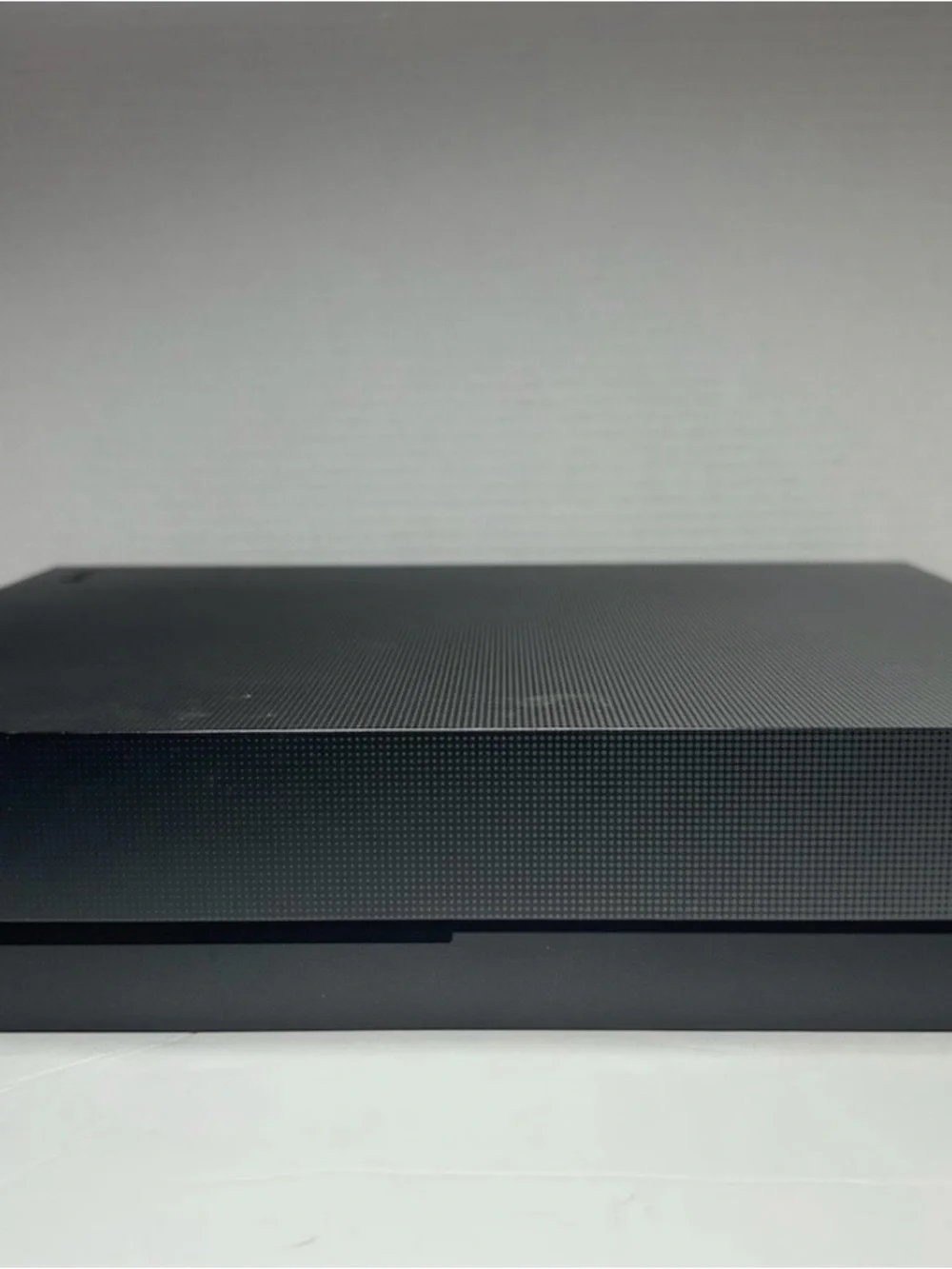 Xbox One X 1TB